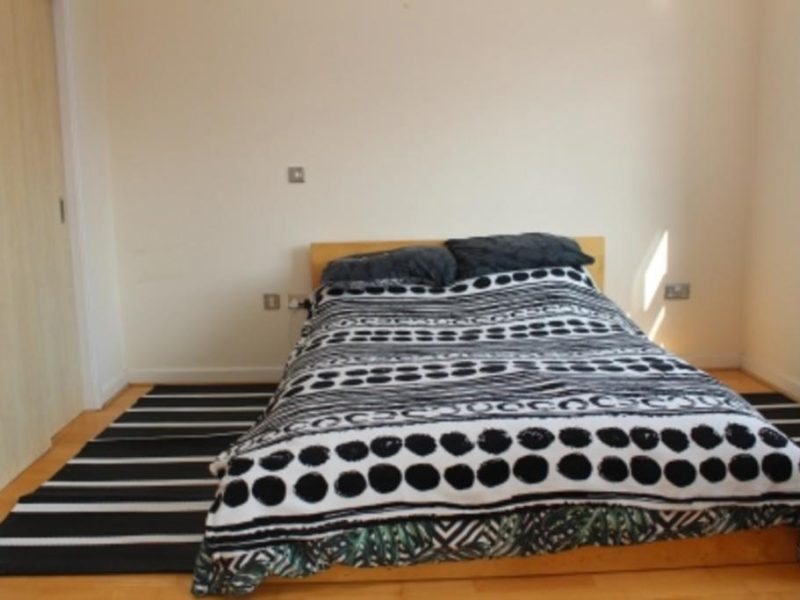 one bedroom to let in Severn Street